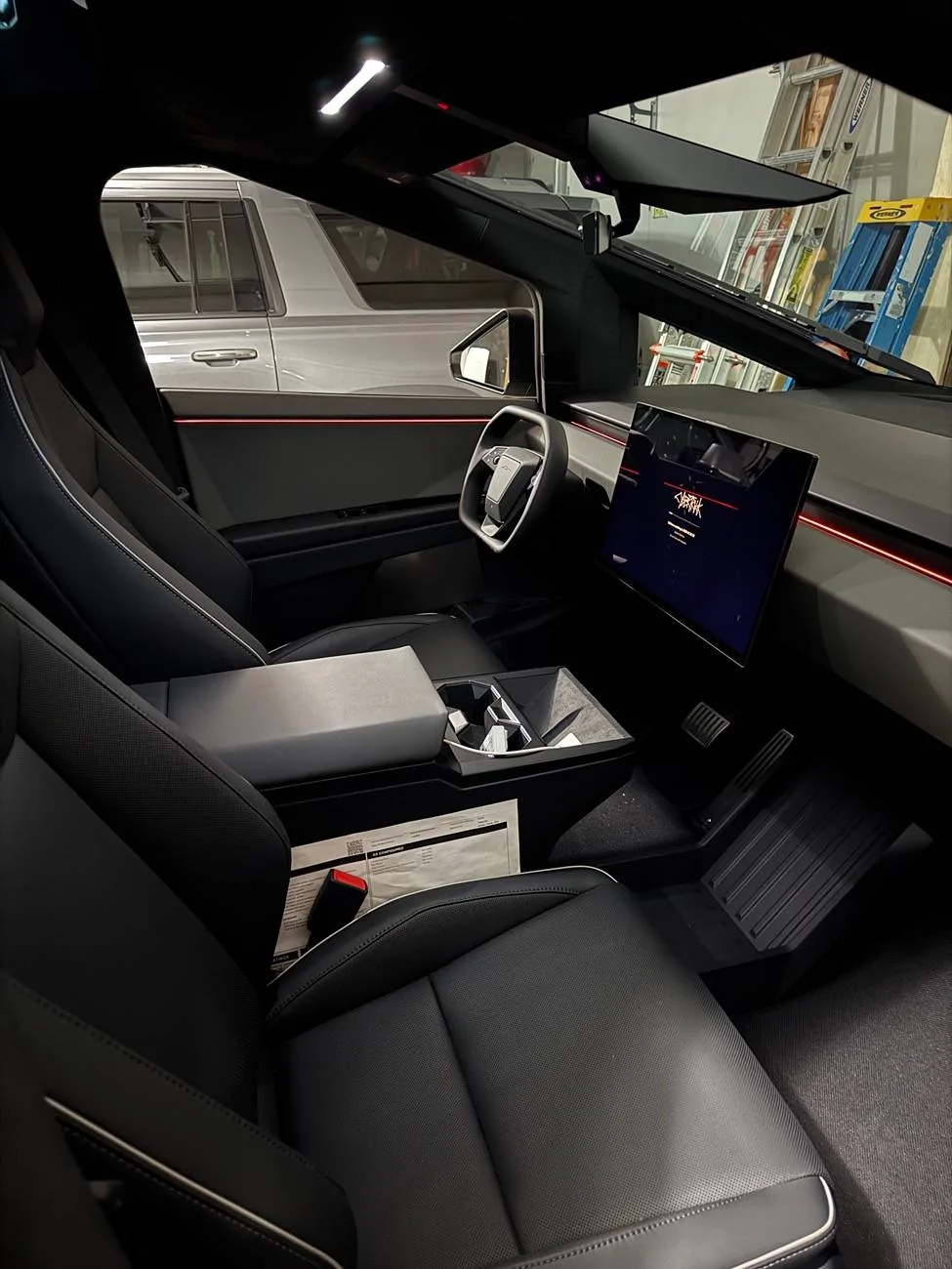 Tesla Cybertruck 2024 AWD IMG_5275