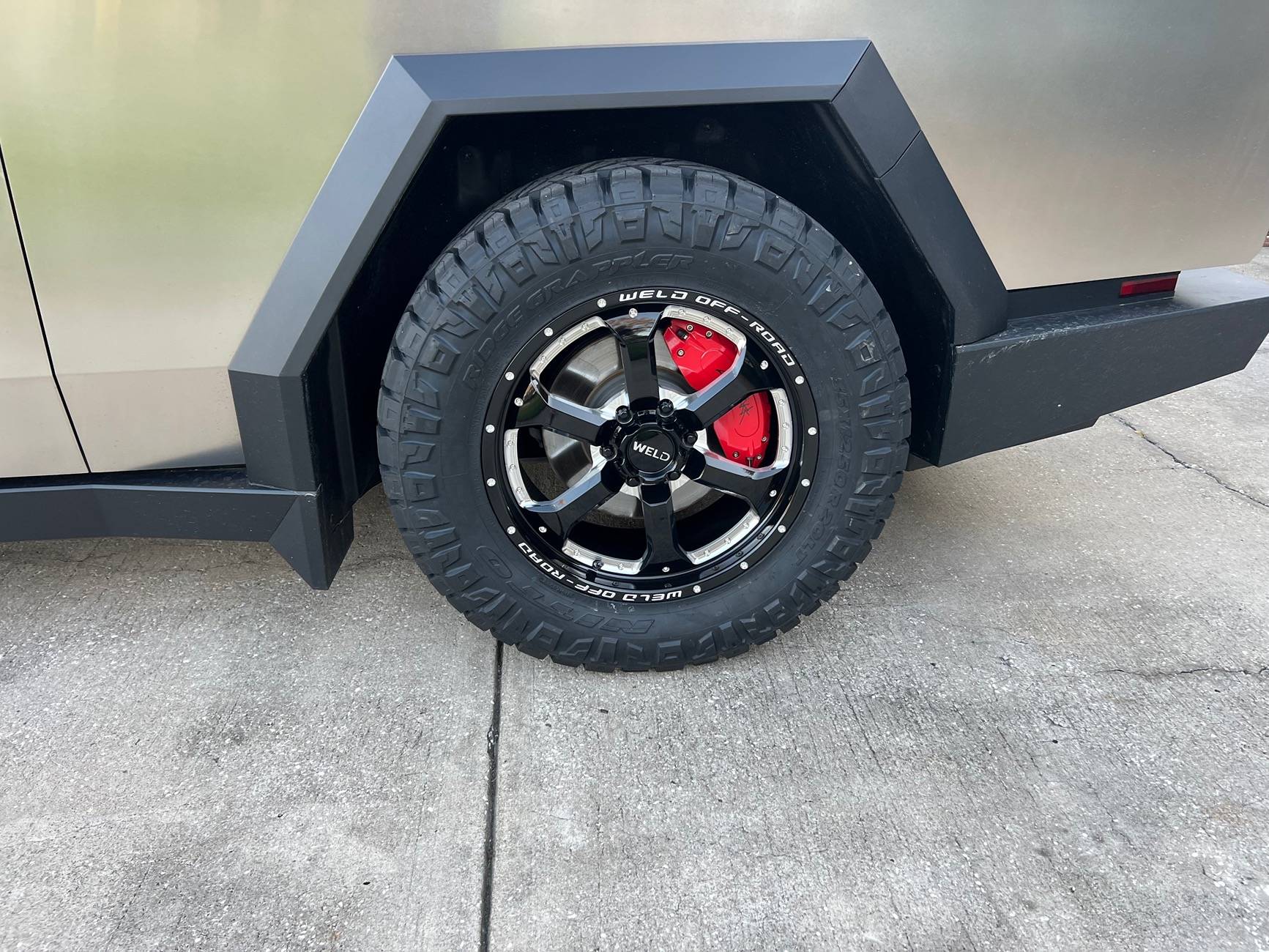 Tesla Cybertruck Cybertruck Aftermarket Wheels & Tires Photos + Info Compilation IMG_4513