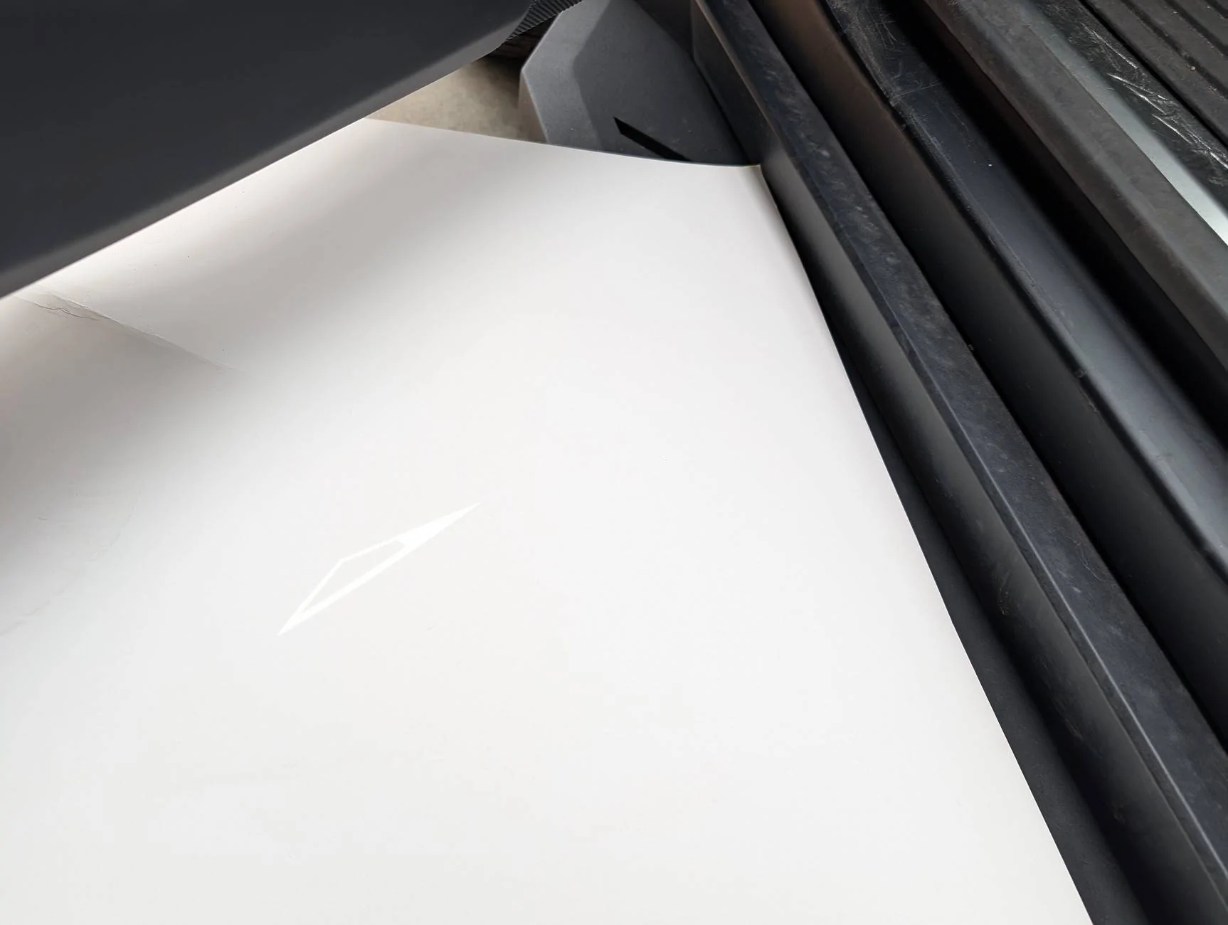 Tesla Cybertruck Aftermarket projector puddle lights available PXL_20250301_175432951.MP
