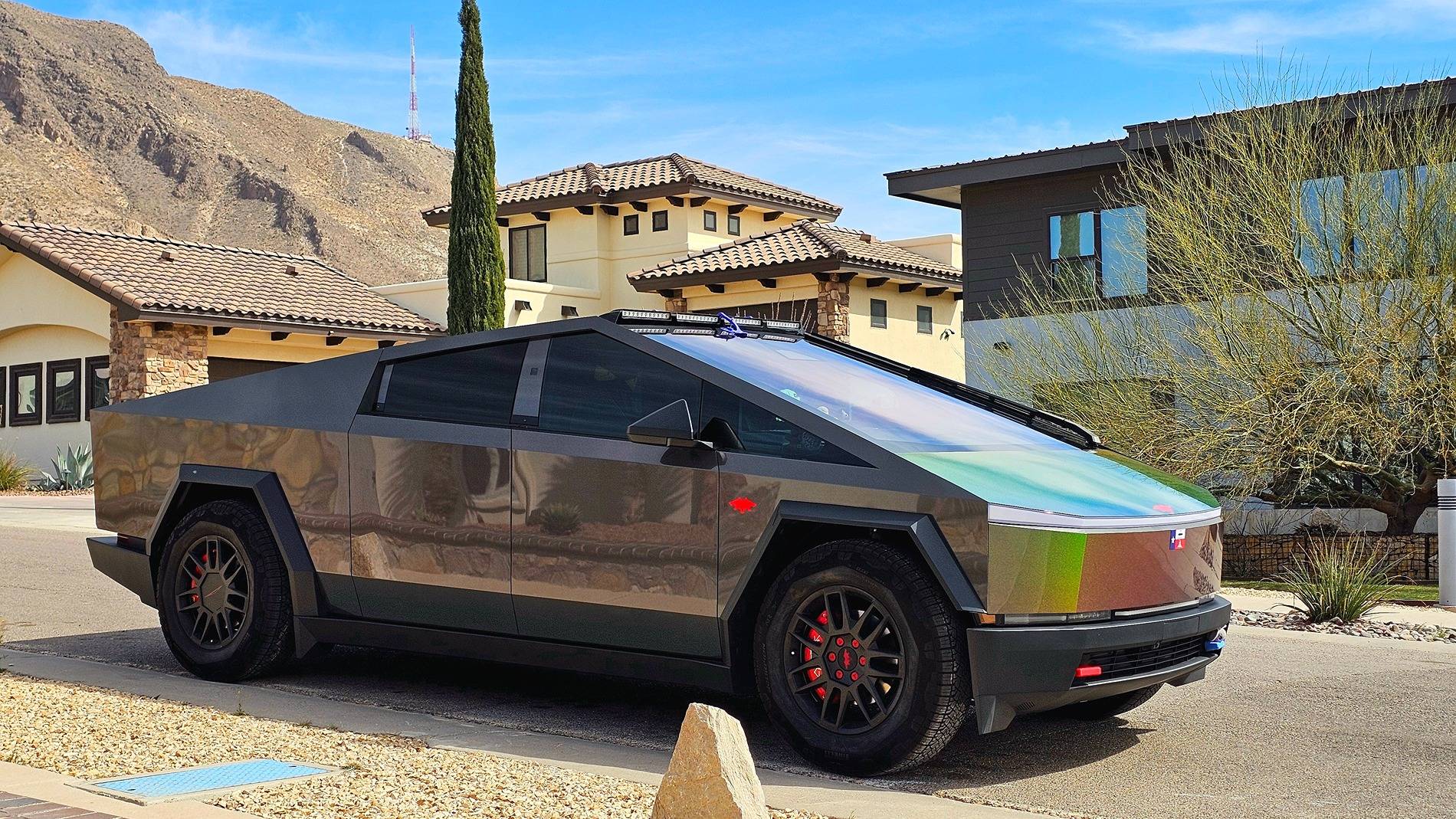 Tesla Cybertruck No Honeymoon for Cybertruck 20250301_133817