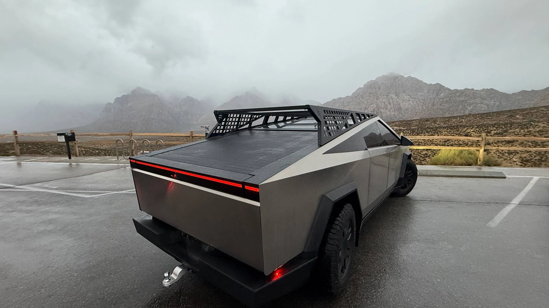 Tesla Cybertruck Daily random Cybertruck photos thread - Post Yours! 📸 🤳 IMG_3601