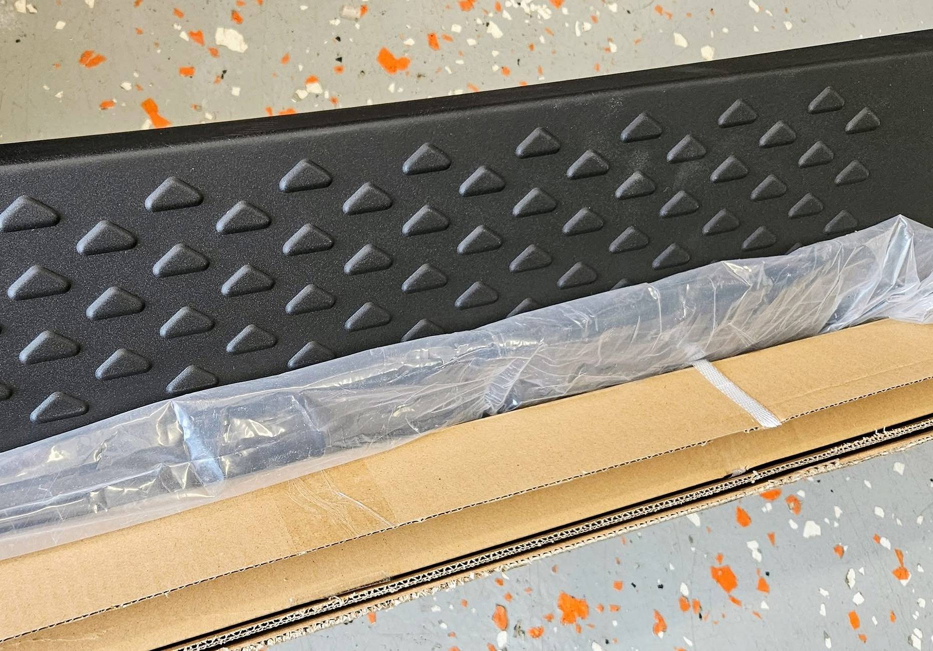 Tesla Cybertruck All-New Running Boards for Cybertruck [CyberGear] f170f8649dc51f27644010626255fce