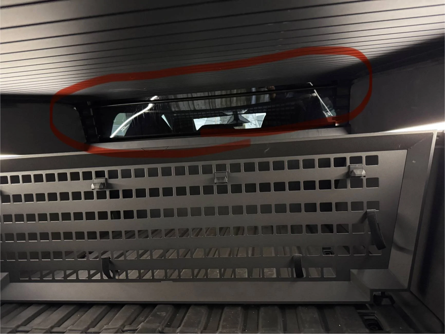 Tesla Cybertruck Remove crossbars for tonneau service ? IMG_4845