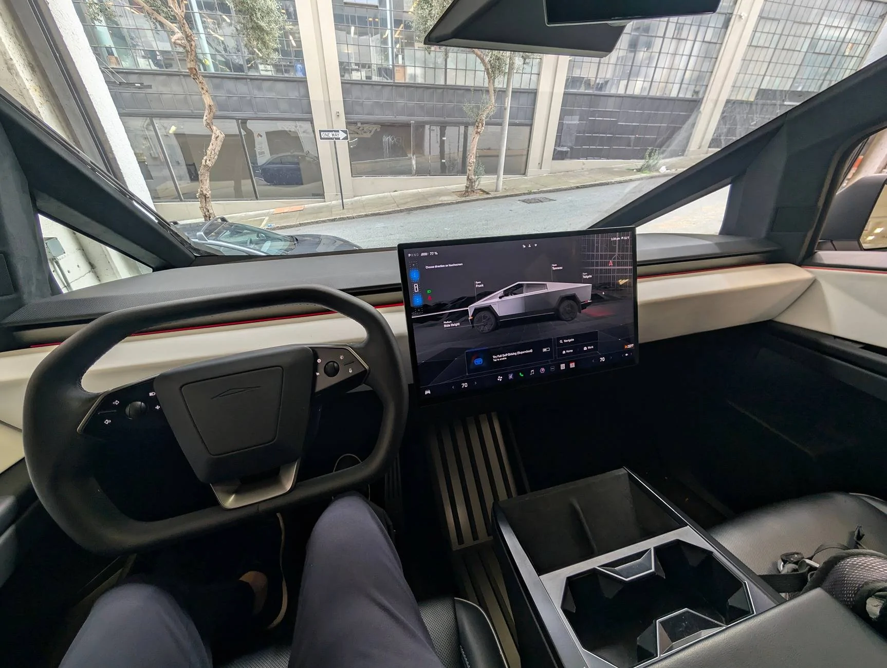 Tesla Cybertruck Cybertrucks now given out as loaners PXL_20250304_213414001.RAW-01.COVER