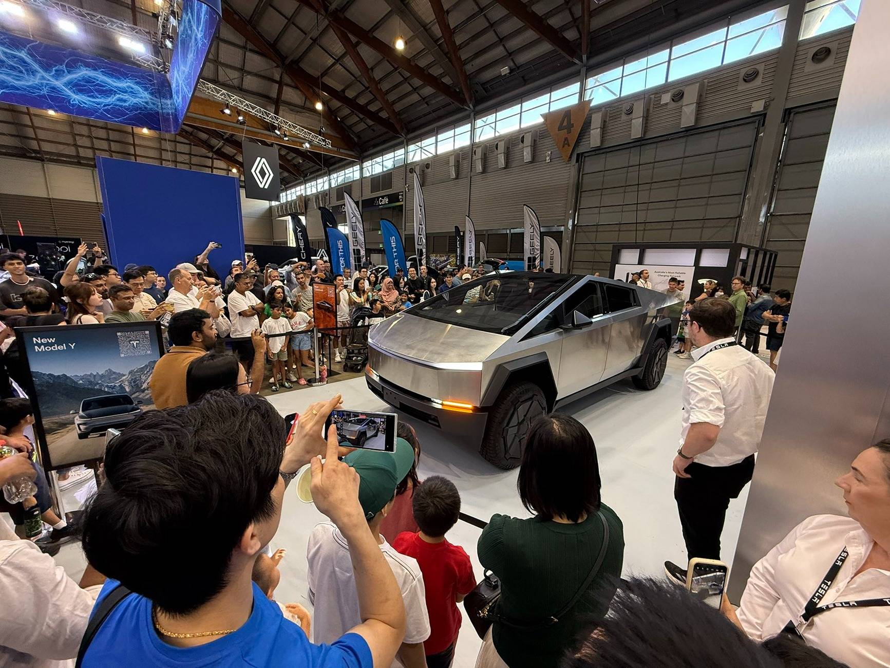 Tesla Cybertruck Cybertruck may be headed to Australia market, reveals Tesla's Australia & New Zealand Director Glo_SkAaoAA32t-