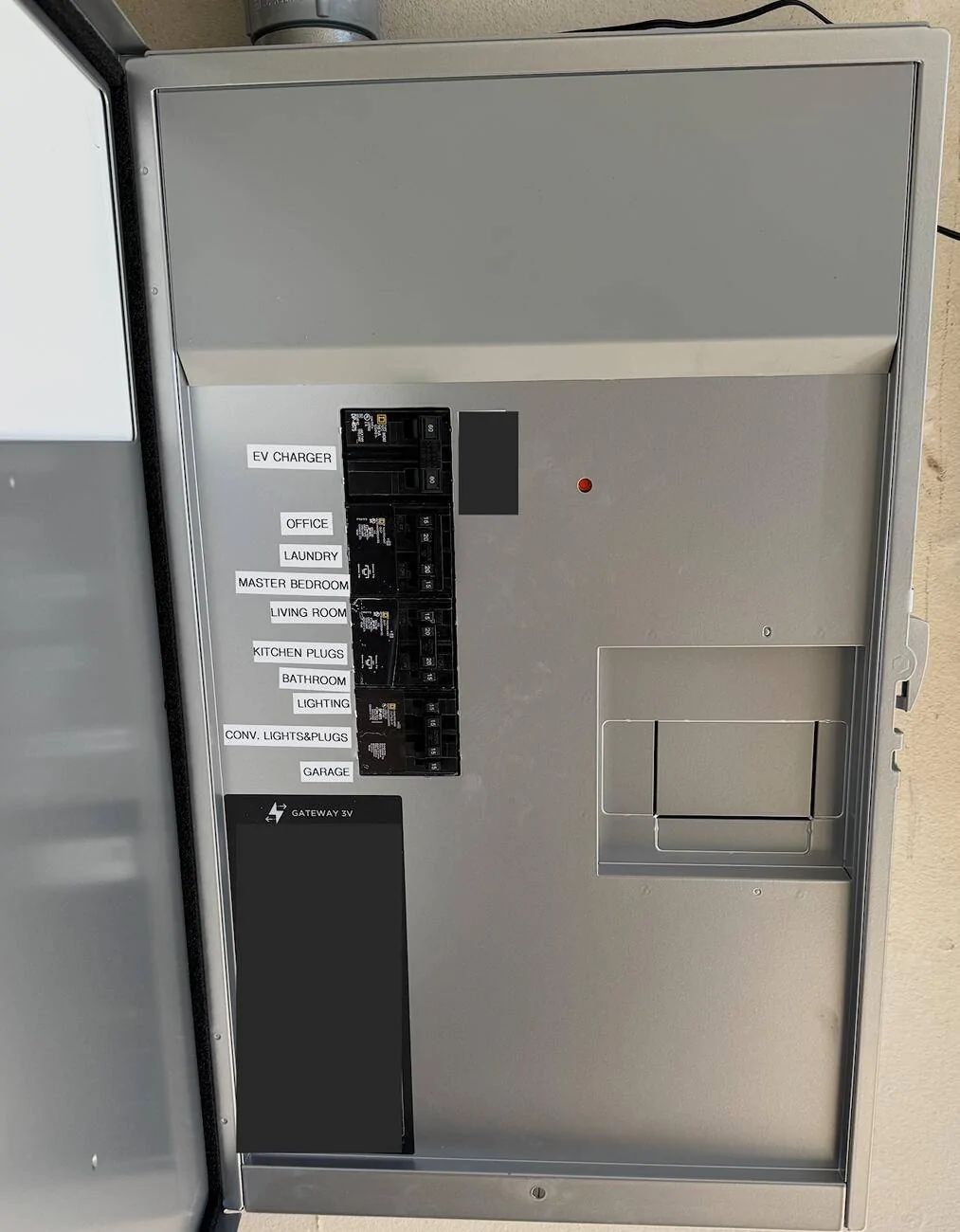 Tesla Cybertruck Powershare update: Home Backup enabled for Solar + Backup Switch Screenshot 2025-03-10 at 1.34.31 PM