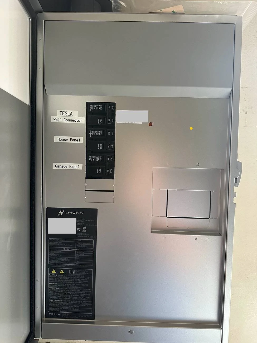 Tesla Cybertruck Powershare update: Home Backup enabled for Solar + Backup Switch IMG_9849