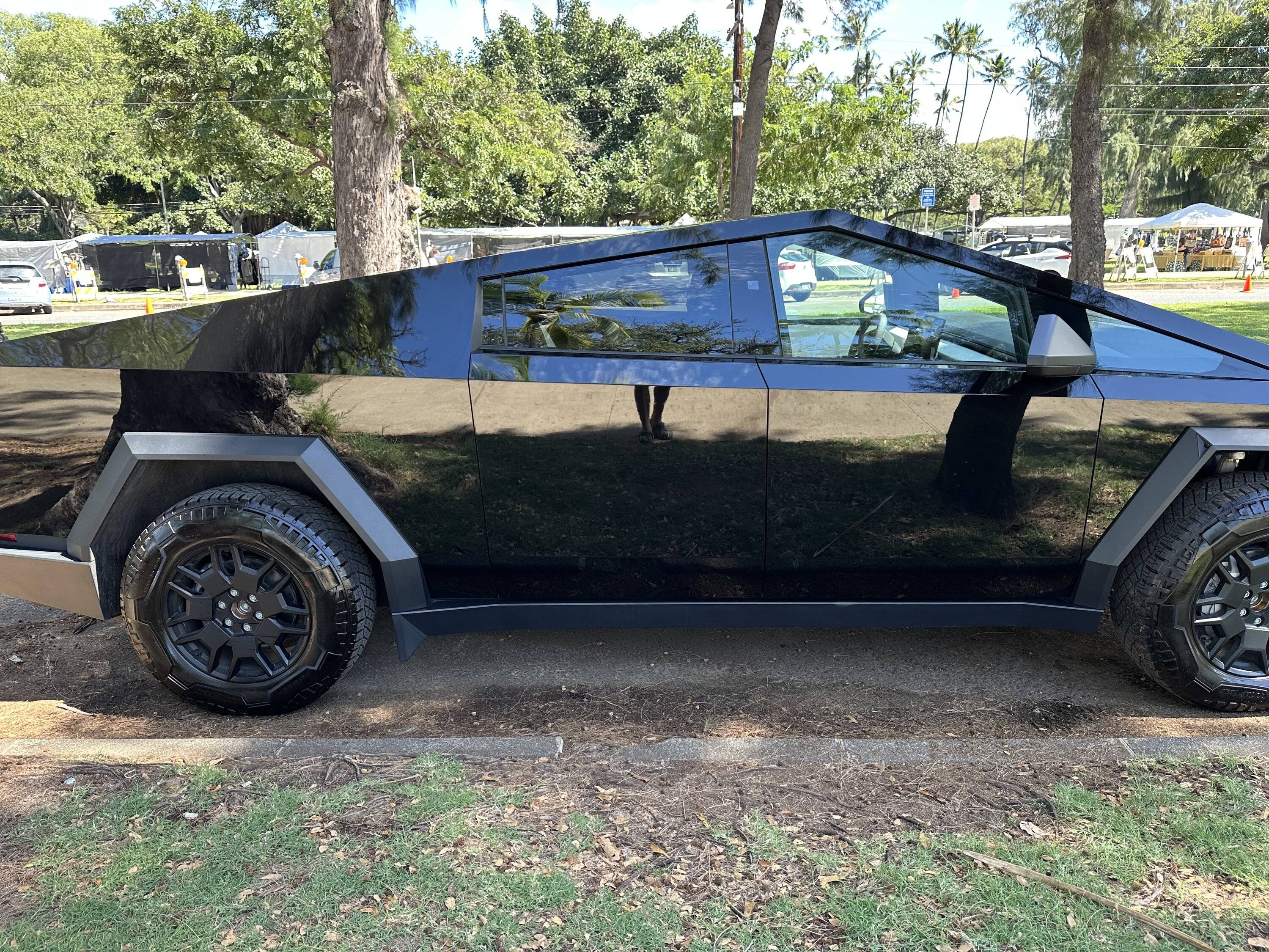 Tesla Cybertruck Aloha from CybertruckWraps.us! IMG_2438