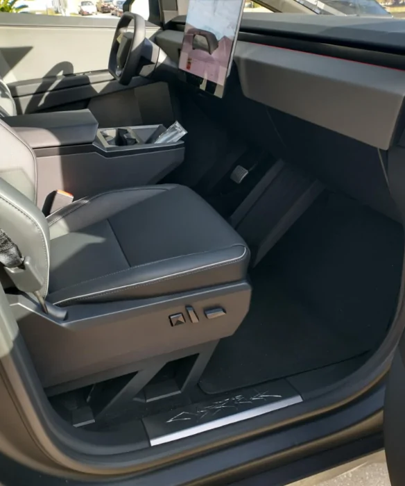 Tesla Cybertruck ⚡ Test & Win Big in Our 2-Round Floor Mats Giveaway Challenge [3Wliners]! 🚗 zimage9624