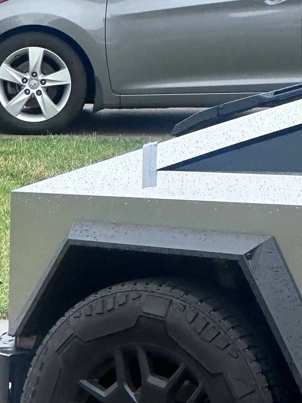 Tesla Cybertruck Loose panels fix for trucks on hold? IMG_4193