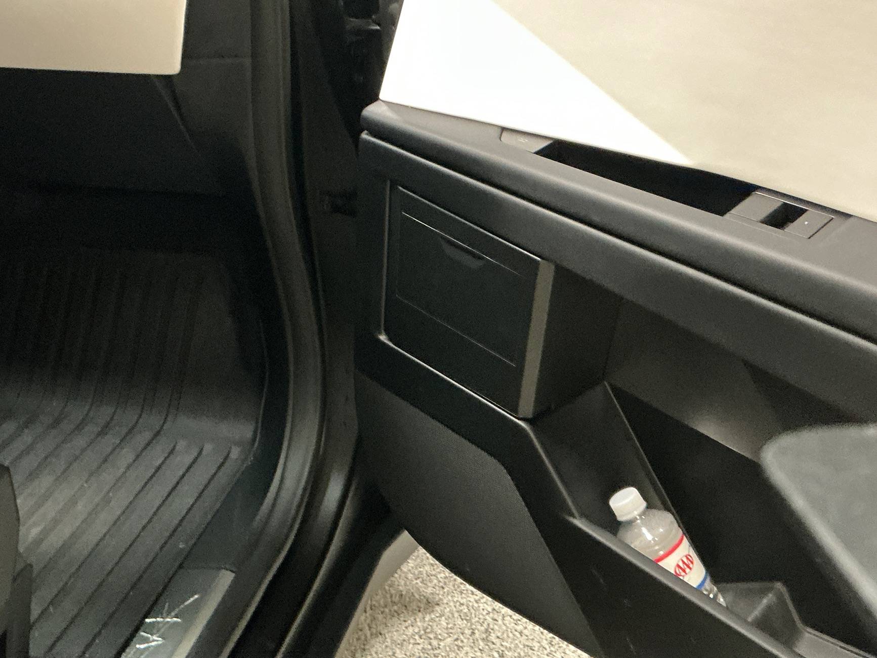 Tesla Cybertruck Must-have accessories? image