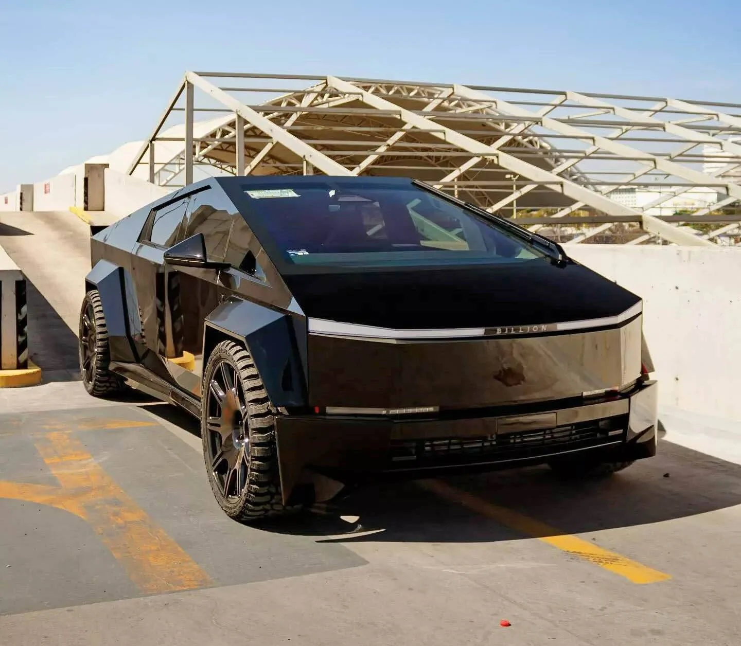 Tesla Cybertruck Widebody Cybertruck on 26" Wheels Tesla-Cybertruck-Widebody-15