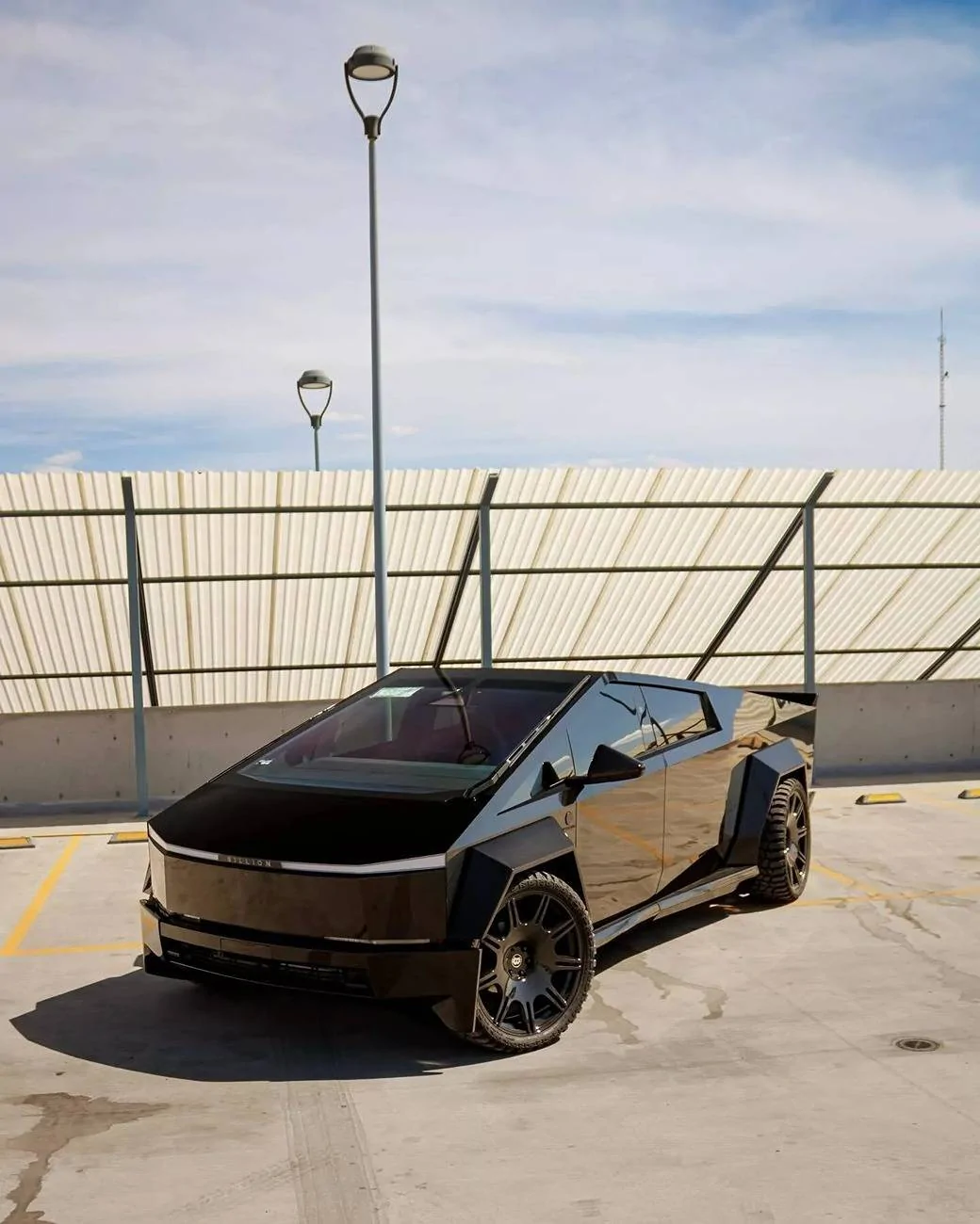 Tesla Cybertruck Widebody Cybertruck on 26" Wheels Tesla-Cybertruck-Widebody-17