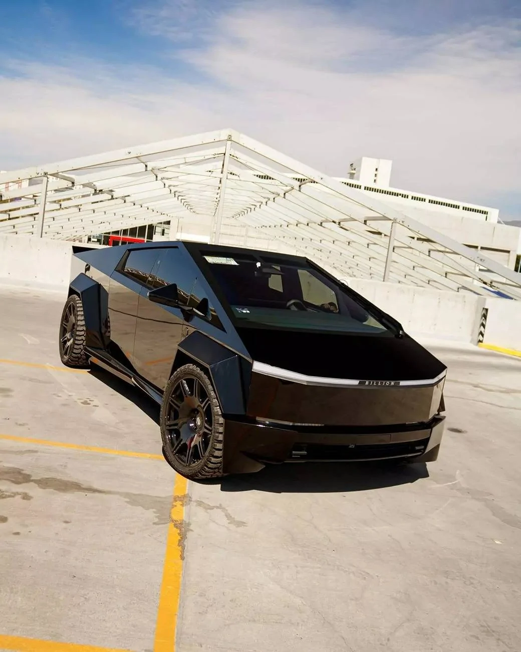 Tesla Cybertruck Widebody Cybertruck on 26" Wheels Tesla-Cybertruck-Widebody-16