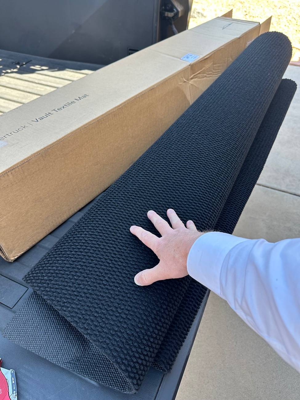 Tesla Cybertruck OEM Bed Textile Mat - Initial Thoughts / Review IMG_2773