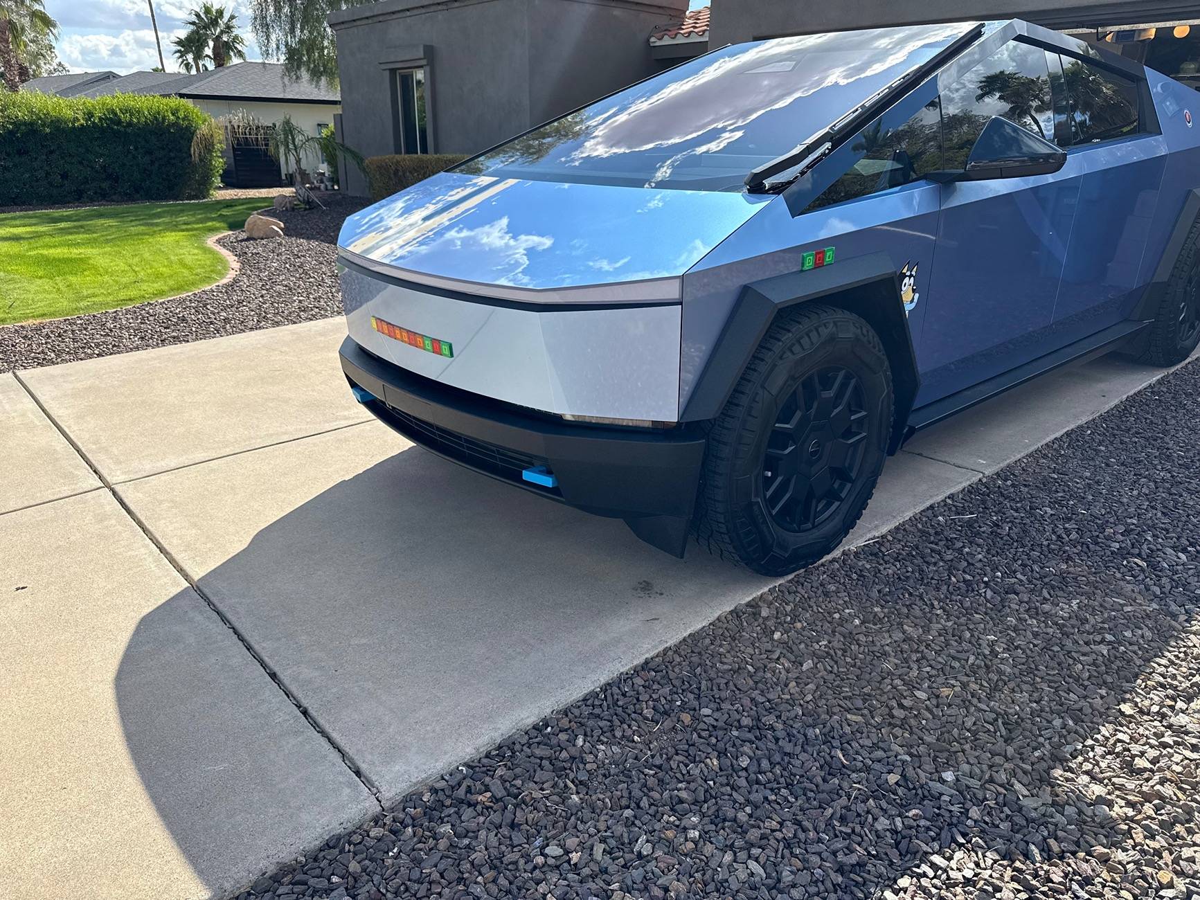 Tesla Cybertruck 🚀 𝐓𝐥𝐲𝐚𝐫𝐝 𝐂𝐲𝐛𝐞𝐫𝐭𝐫𝐮𝐜𝐤 𝐆𝐢𝐯𝐞𝐚𝐰𝐚𝐲: 𝐂𝐨𝐦𝐦𝐞𝐧𝐭 𝐭𝐨 𝐖𝐢𝐧 𝐰𝐡𝐞𝐞𝐥 𝐜𝐚𝐩 𝐚𝐧𝐝 𝐜𝐲𝐛𝐞𝐫𝐭𝐫𝐮𝐜𝐤 𝐜𝐨𝐯𝐞𝐫! 🚀 IMG_1873