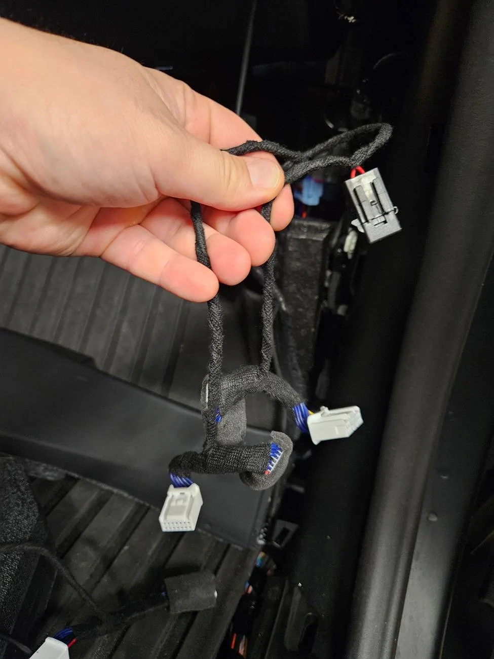Tesla Cybertruck TesStudio Mirror install FAILED (2 times) - any ideas? 20250323_214251