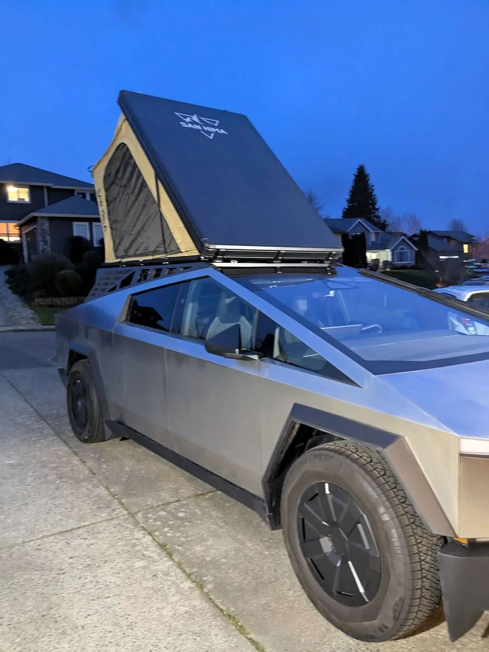 Tesla Cybertruck What does your camping setup look like? PXL_20250323_025519213.NIGHT