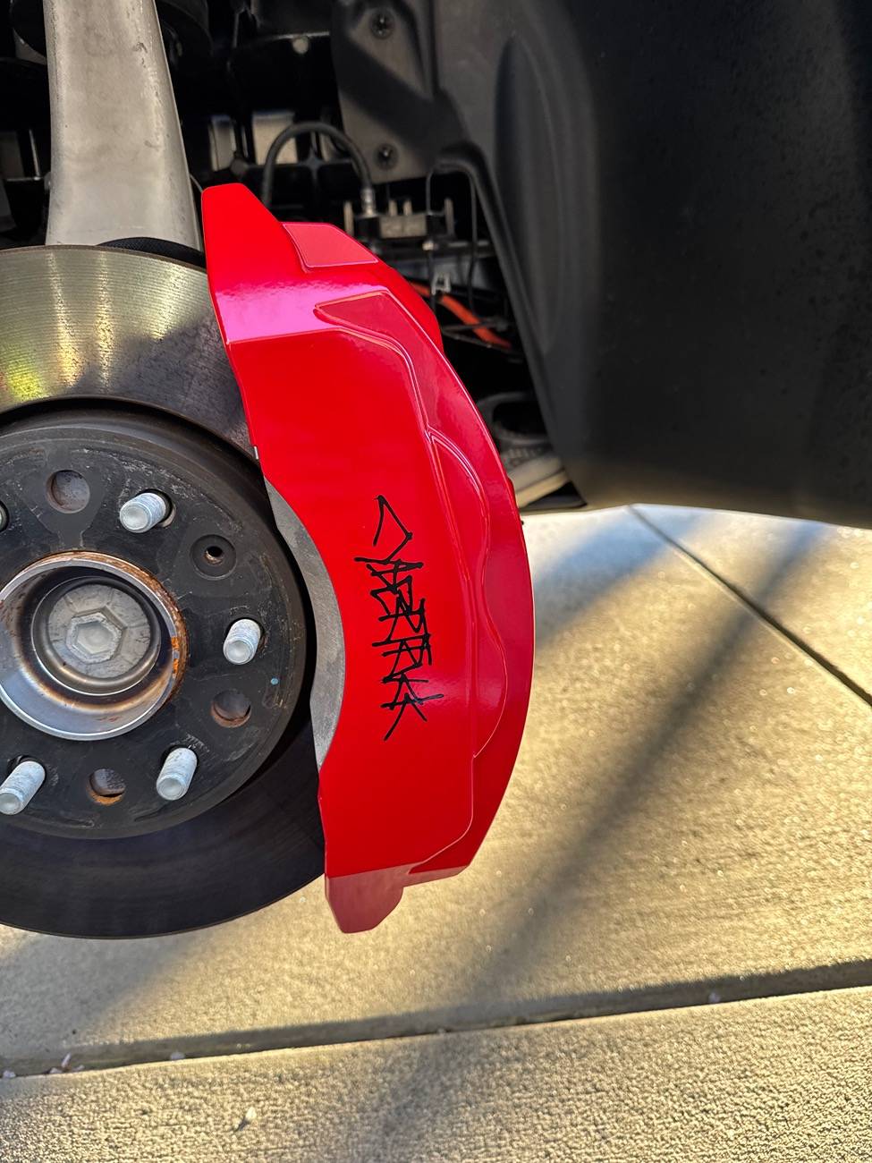 Tesla Cybertruck New caliper covers installed 👍 IMG_0694