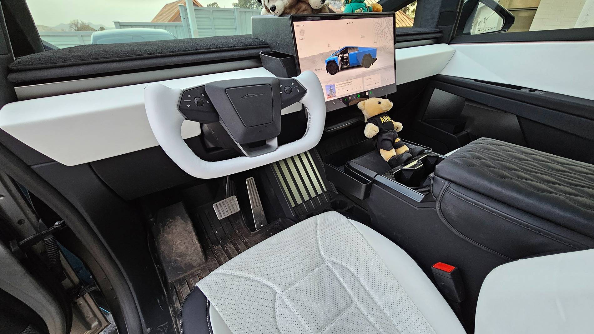 Tesla Cybertruck Daily random Cybertruck photos thread - Post Yours! 📸 🤳 20250325_185936