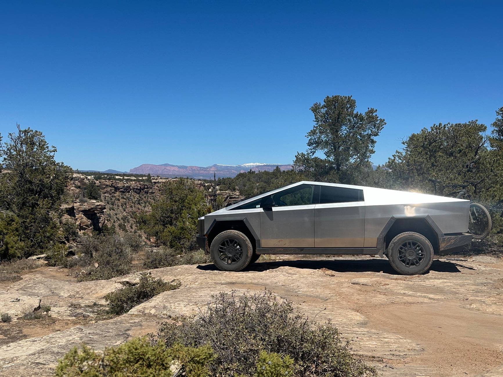 Tesla Cybertruck Daily random Cybertruck photos thread - Post Yours! 📸 🤳 IMG_1991