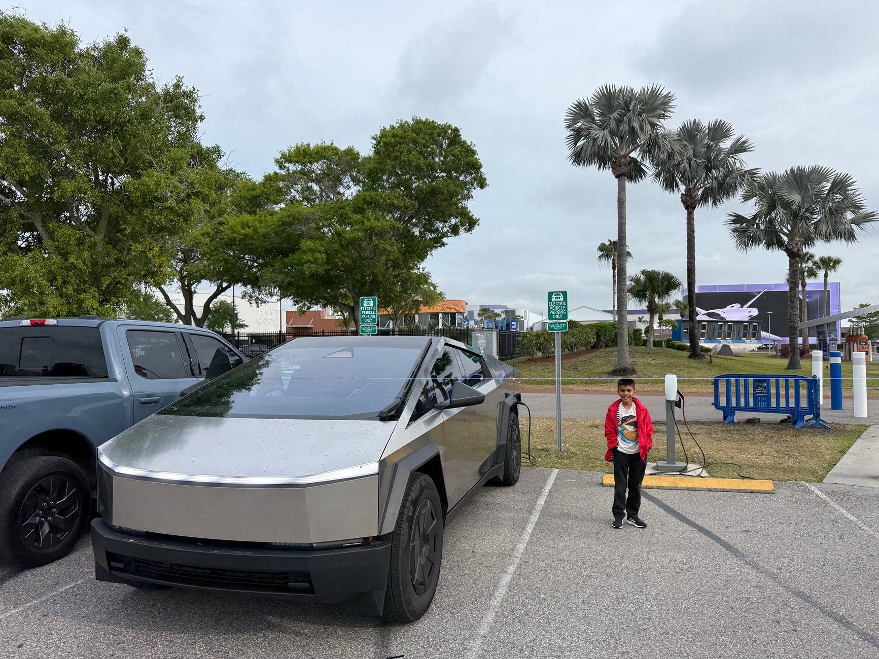 Tesla Cybertruck FSD 13 for 207 miles was flawless IMG_5385