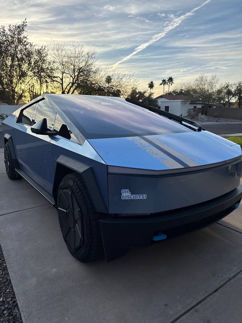 Tesla Cybertruck Share your most interesting accessory/mod/hack 1743044022830-7t