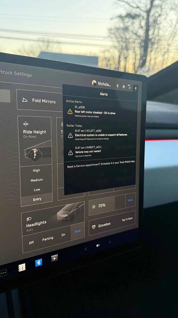 Tesla Cybertruck Update 2025.8.4 IMG_2598
