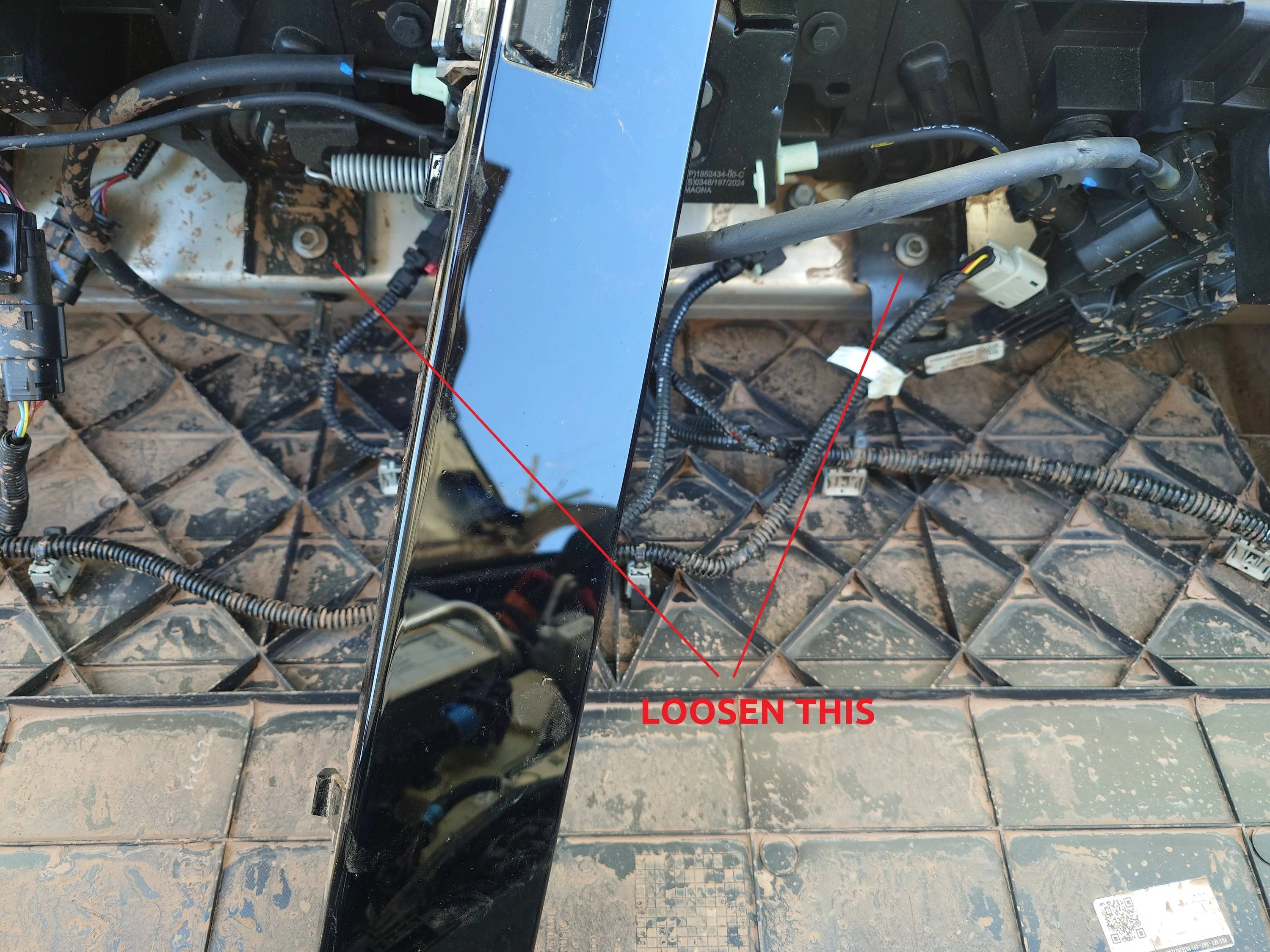 Tesla Cybertruck Headlight Replacement (now that I finally got it). 20250327_142334