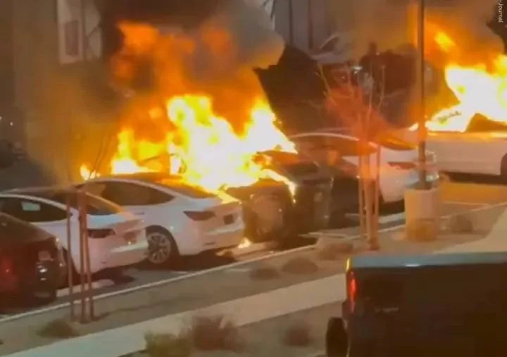 Tesla Cybertruck Vegas arsonist arrested! Got ‘em! IMG_4264
