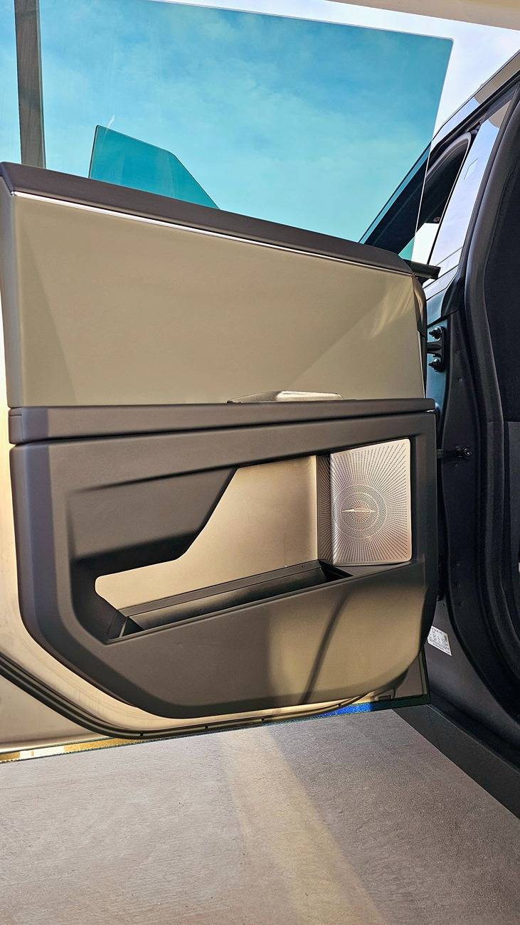 Tesla Cybertruck 🌿 BestEvMod Spring Sale – Refresh Your Ride! 🚗✨ 20250328_184311