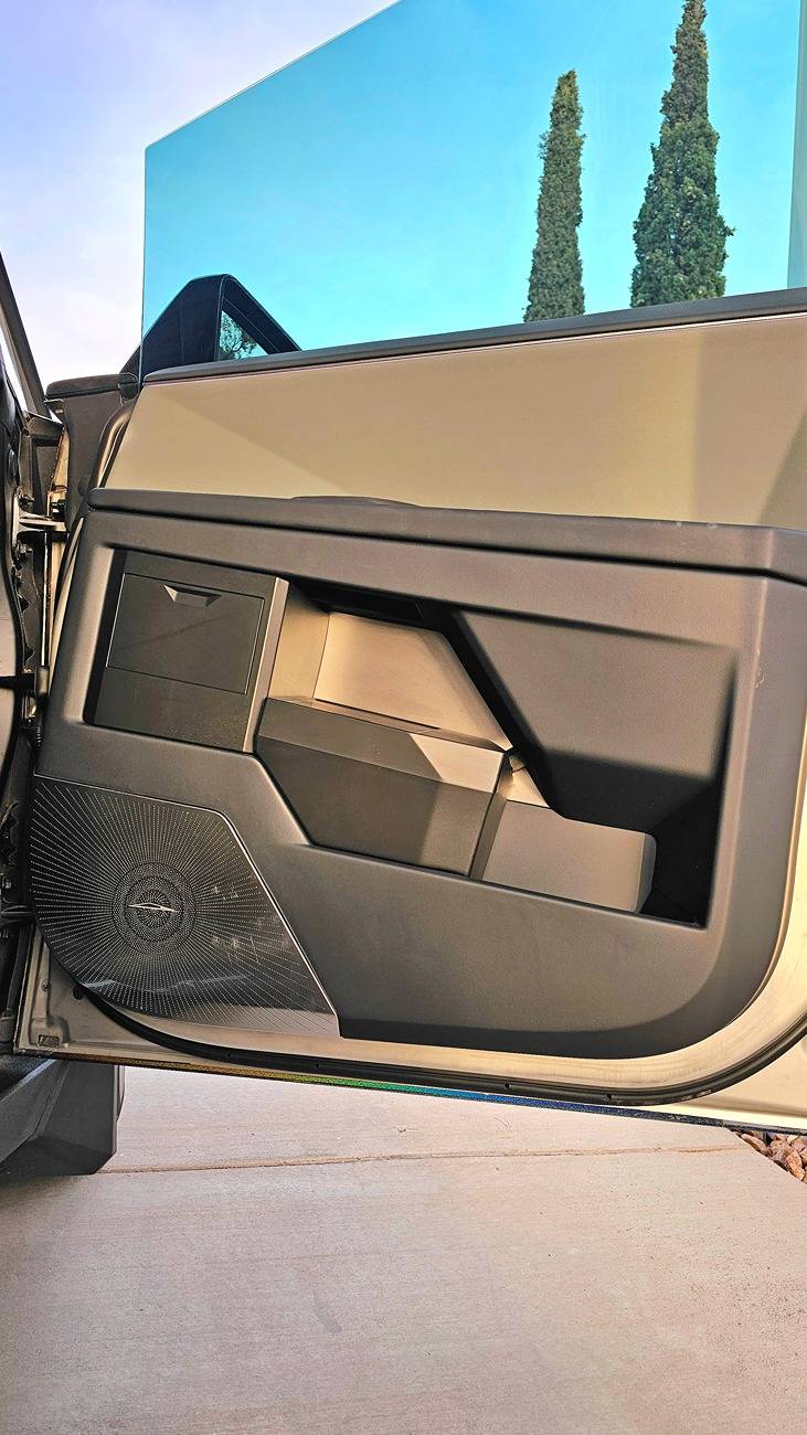 Tesla Cybertruck 🌿 BestEvMod Spring Sale – Refresh Your Ride! 🚗✨ 20250328_185107