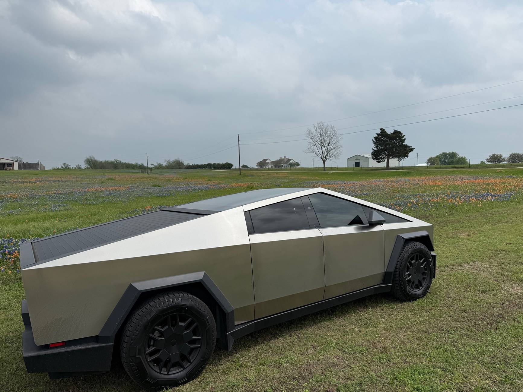 Tesla Cybertruck Daily random Cybertruck photos thread - Post Yours! 📸 🤳 IMG_1227