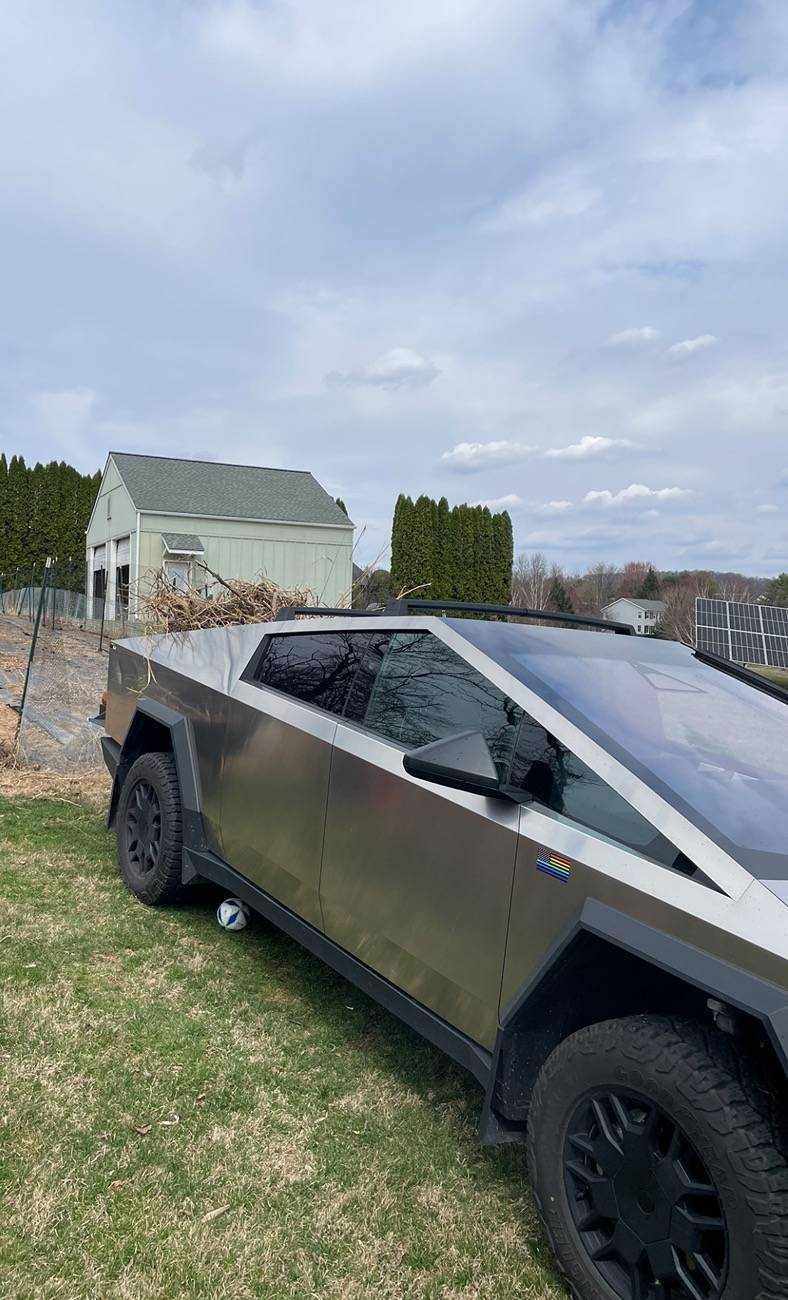 Tesla Cybertruck Daily random Cybertruck photos thread - Post Yours! 📸 🤳 IMG_9129