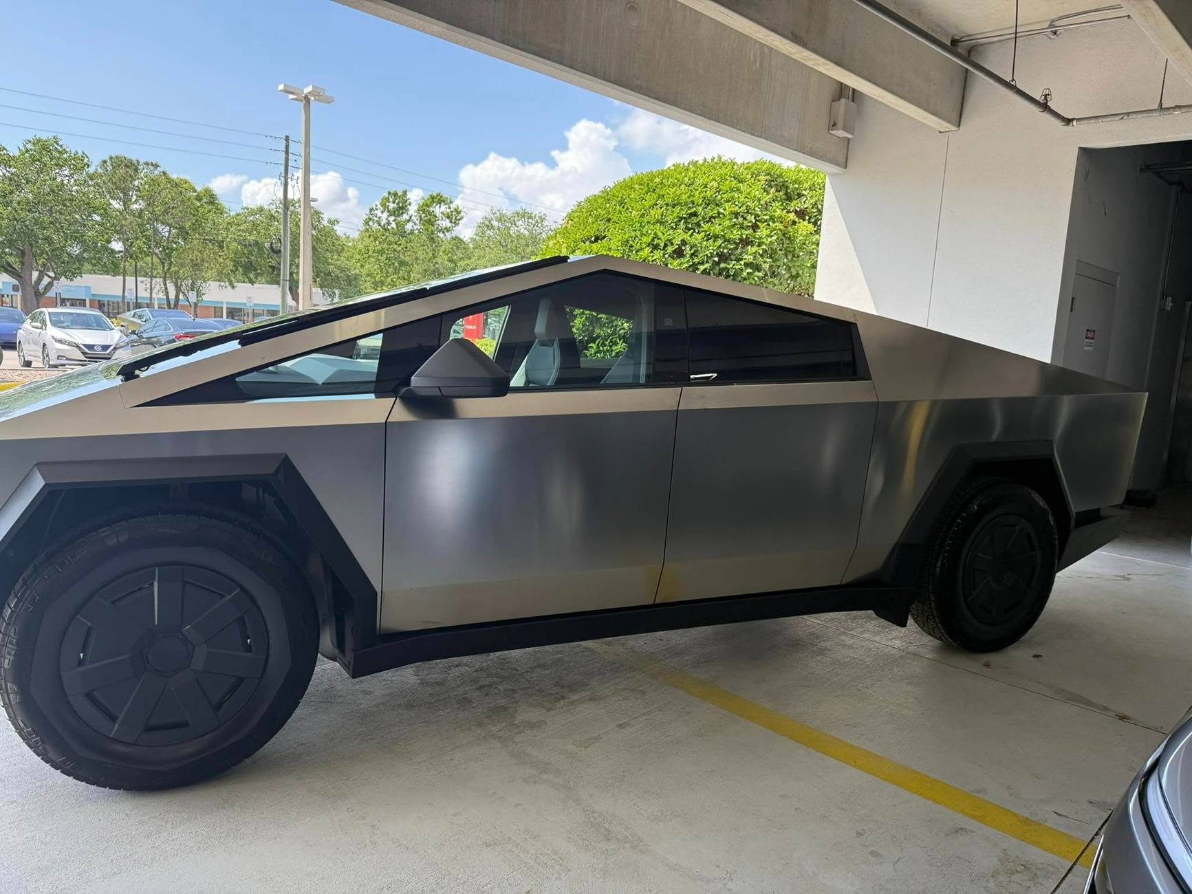 Tesla Cybertruck Picked up my 2025 AWD today t4