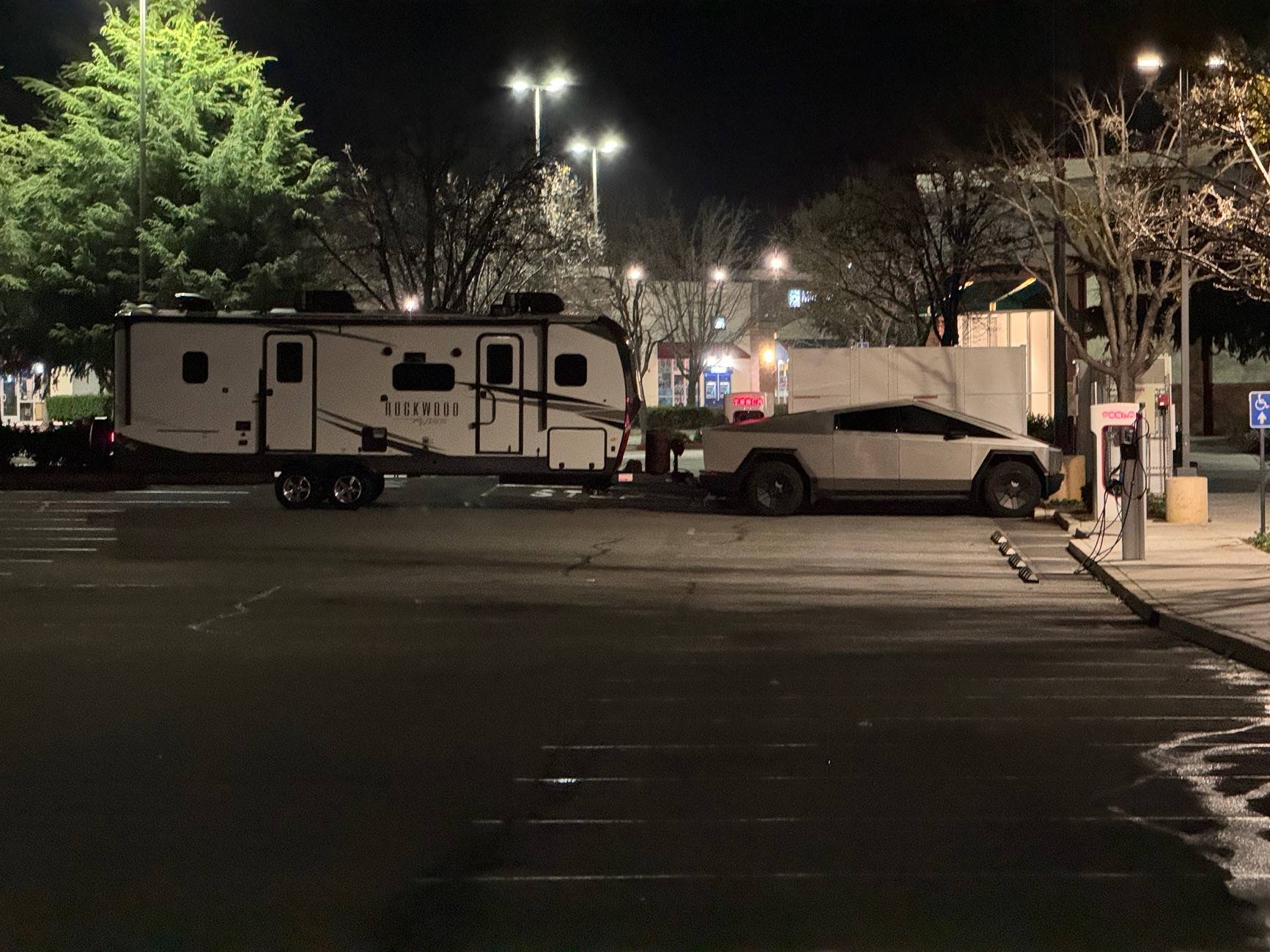 Tesla Cybertruck What does your camping setup look like? IMG_4050