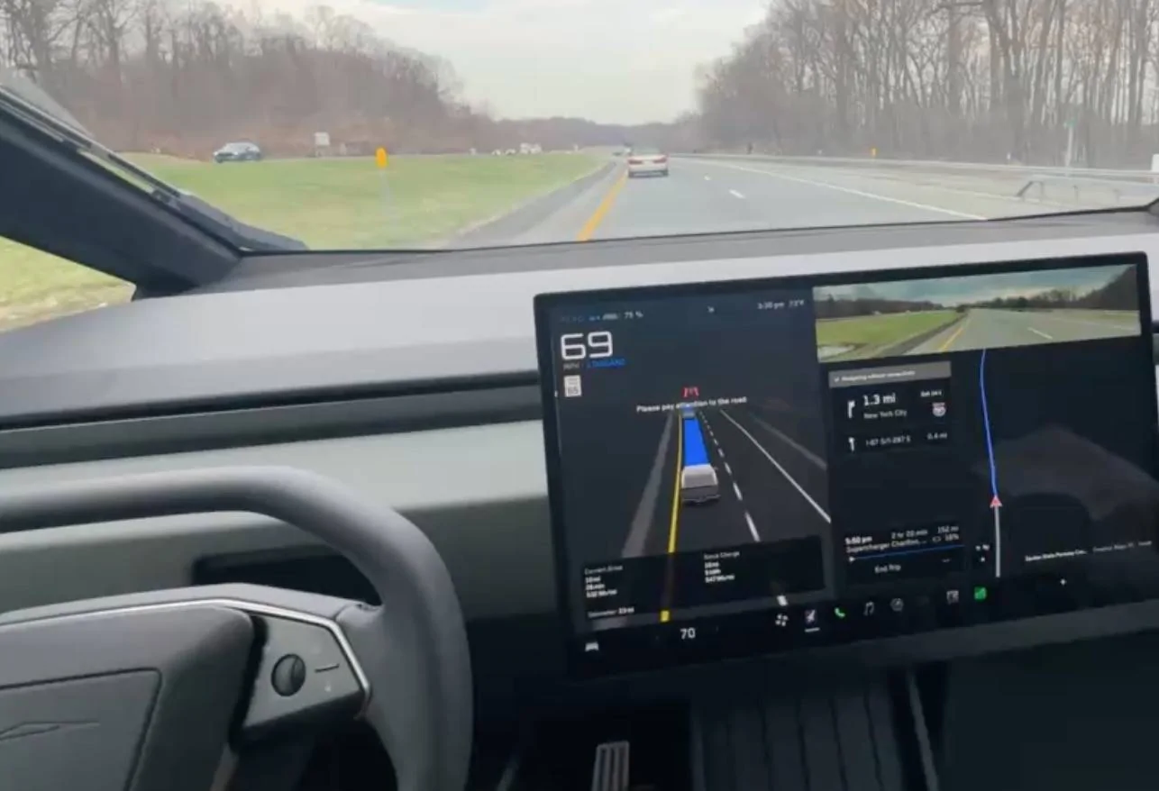 Tesla Cybertruck New FSD update anyone having problems? 1743531315725-w6