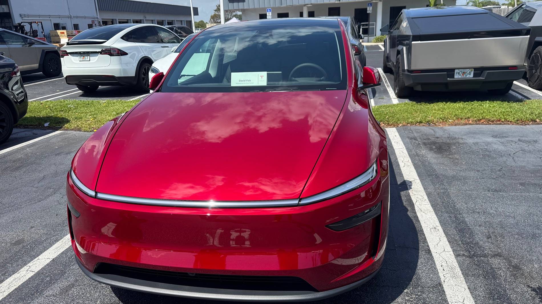 Tesla Cybertruck Cant Rail Replacement Fix - Service Bulletin (SB-25-10-001) published yesterday IMG_4440