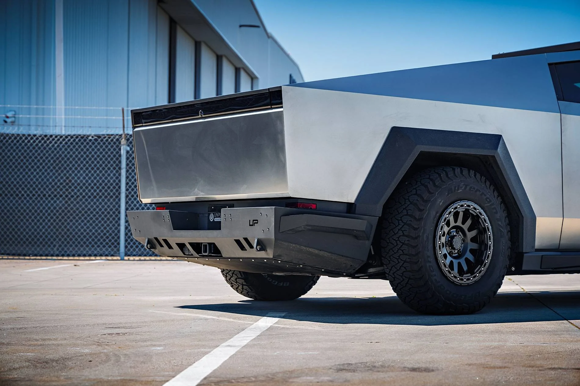 Tesla Cybertruck Customer Build - Unplugged Performance TE8DE8_1