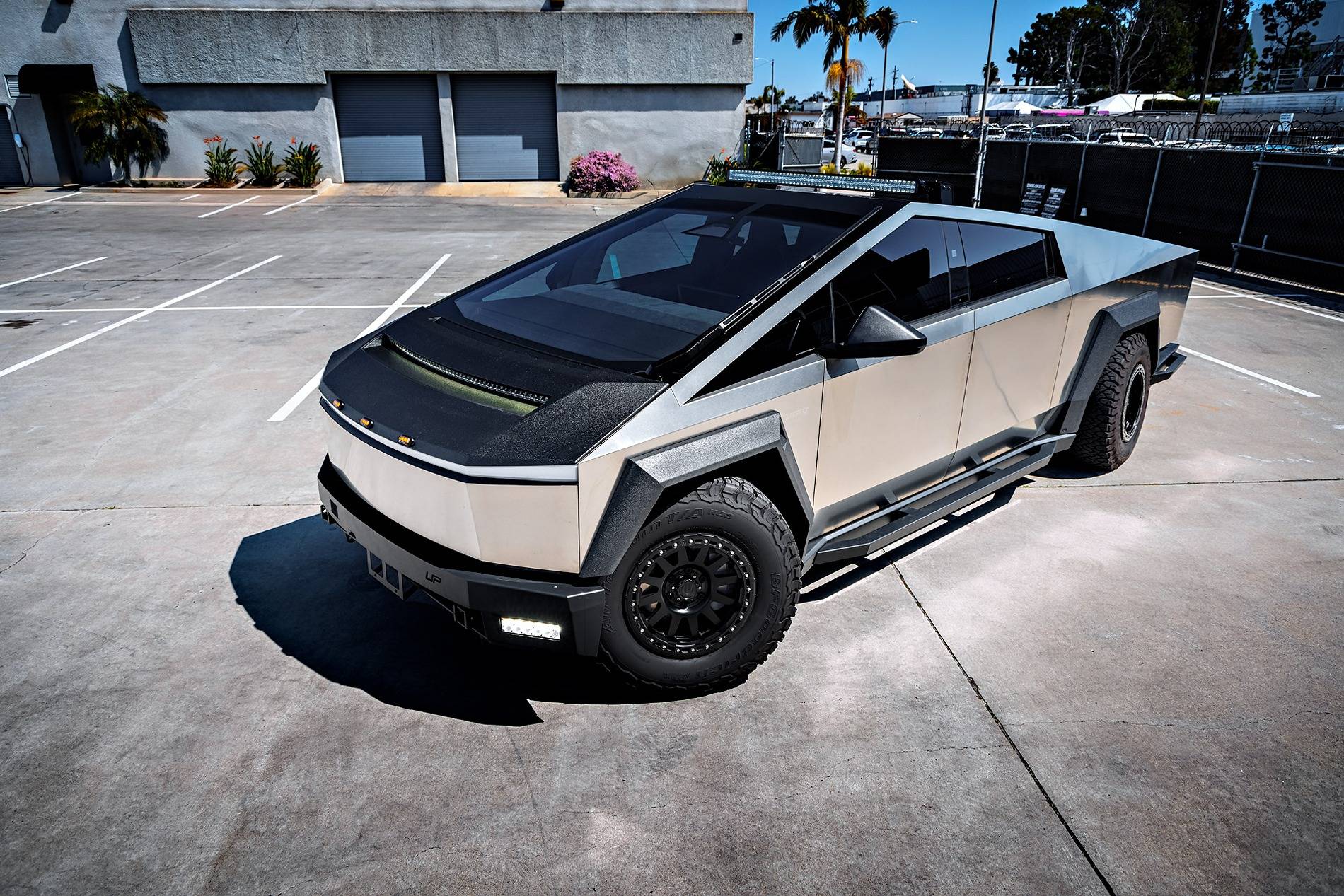 Tesla Cybertruck Customer Build - Unplugged Performance TEE8F4_1.JPG