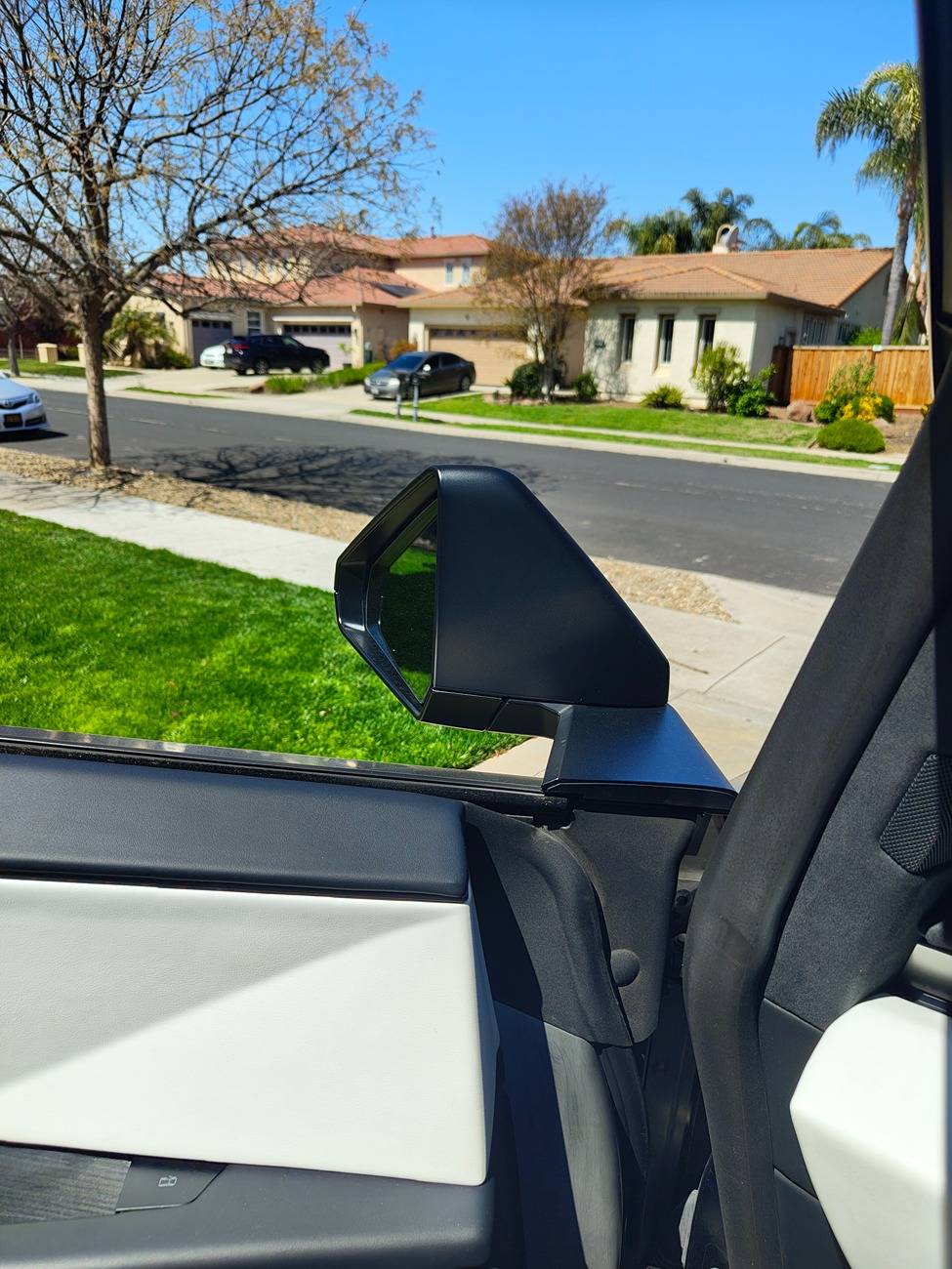 Tesla Cybertruck CybertruckCo - Mirror Delete - Better than I thought. IMG_20250403_132752044