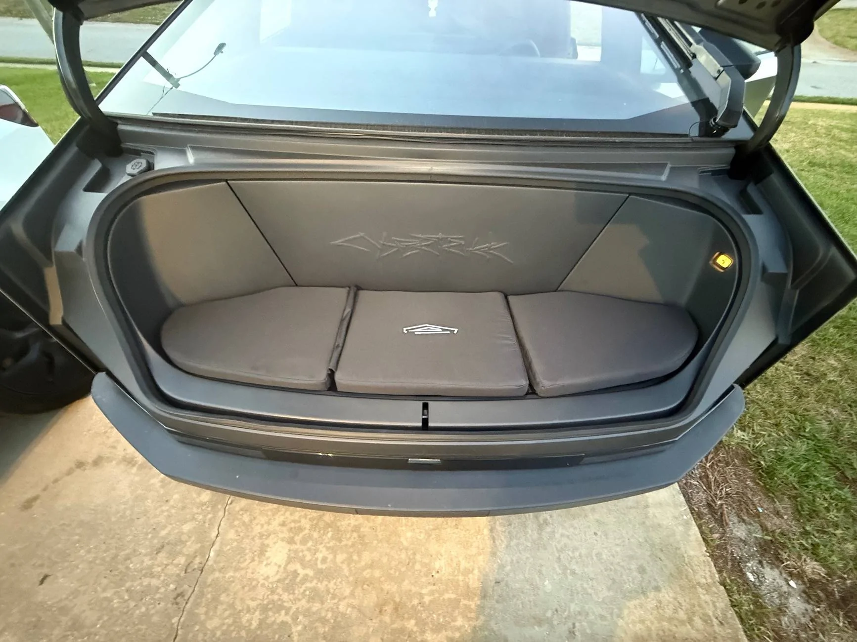 Tesla Cybertruck Installed Cybertruck bed, frunk and trunk liner by 3Wliners IMG_3179