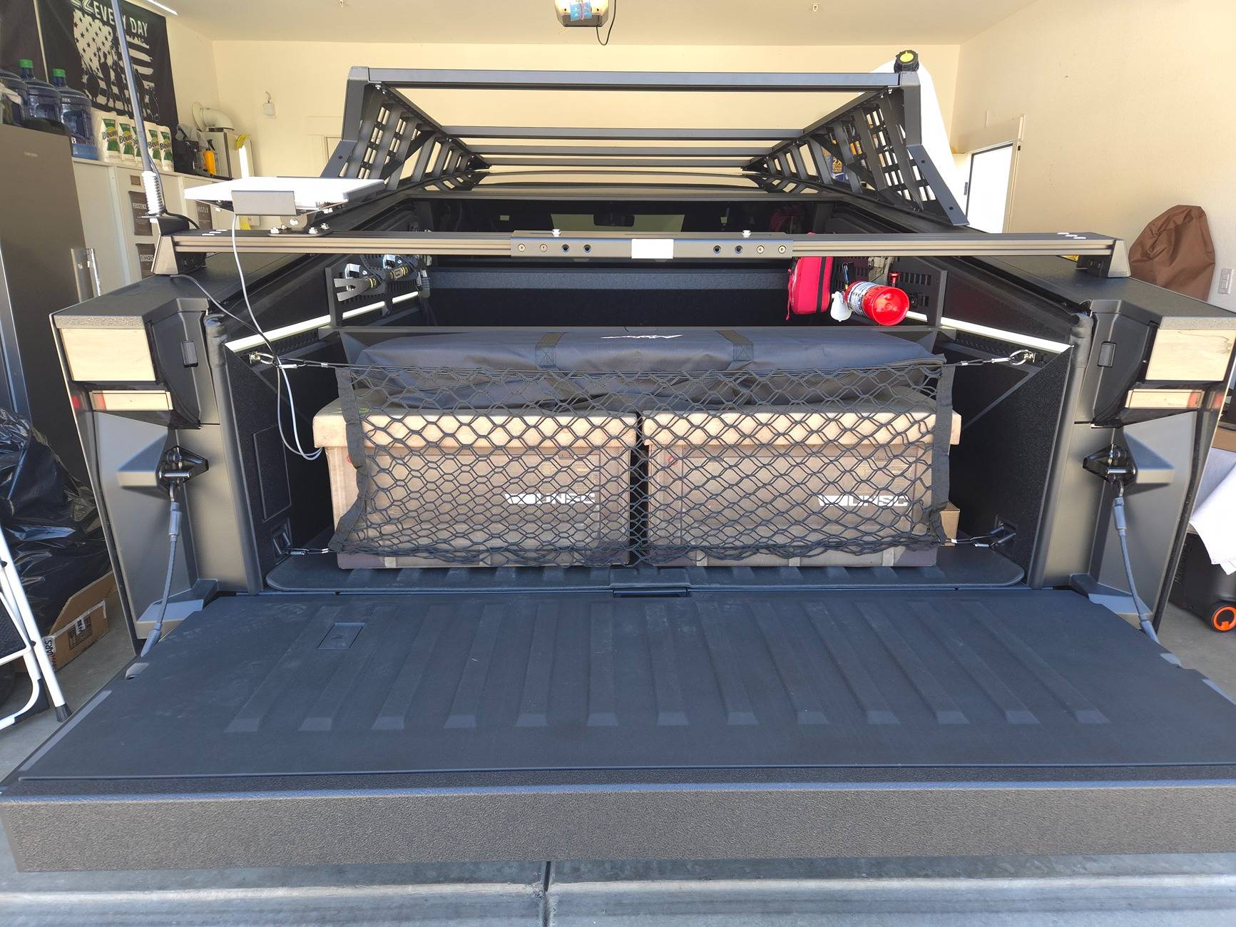 Tesla Cybertruck Starlink/antenna wires, how do you keep them safe? 20250404_140159