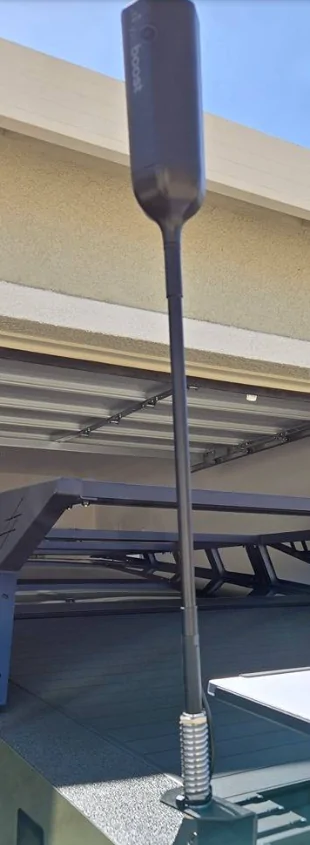 Tesla Cybertruck Starlink/antenna wires, how do you keep them safe? 1743818577945-pv