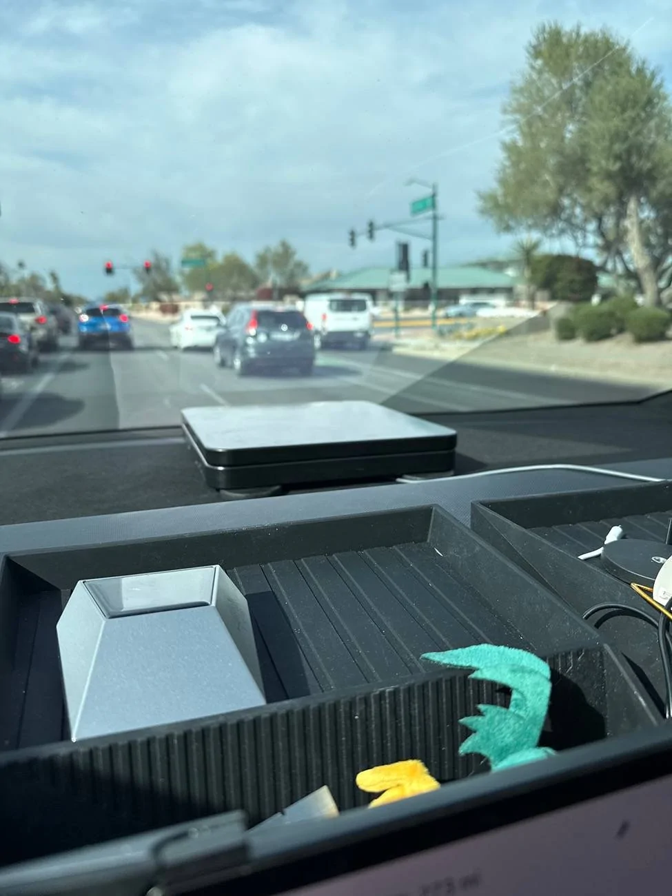 Tesla Cybertruck Starlink/antenna wires, how do you keep them safe? IMG_2058