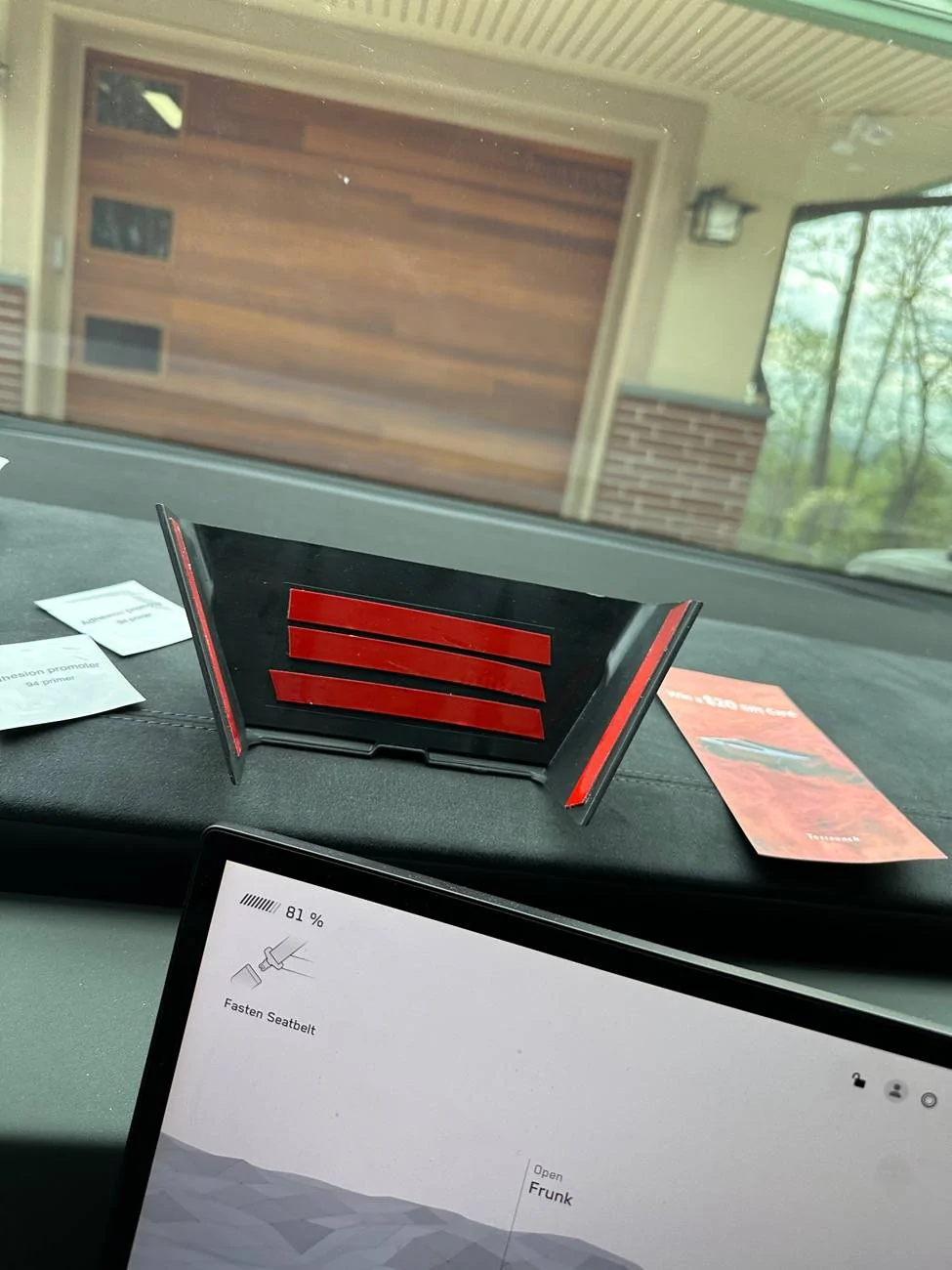 Tesla Cybertruck Teslaunch - Hidden sunglass holder review IMG_4087
