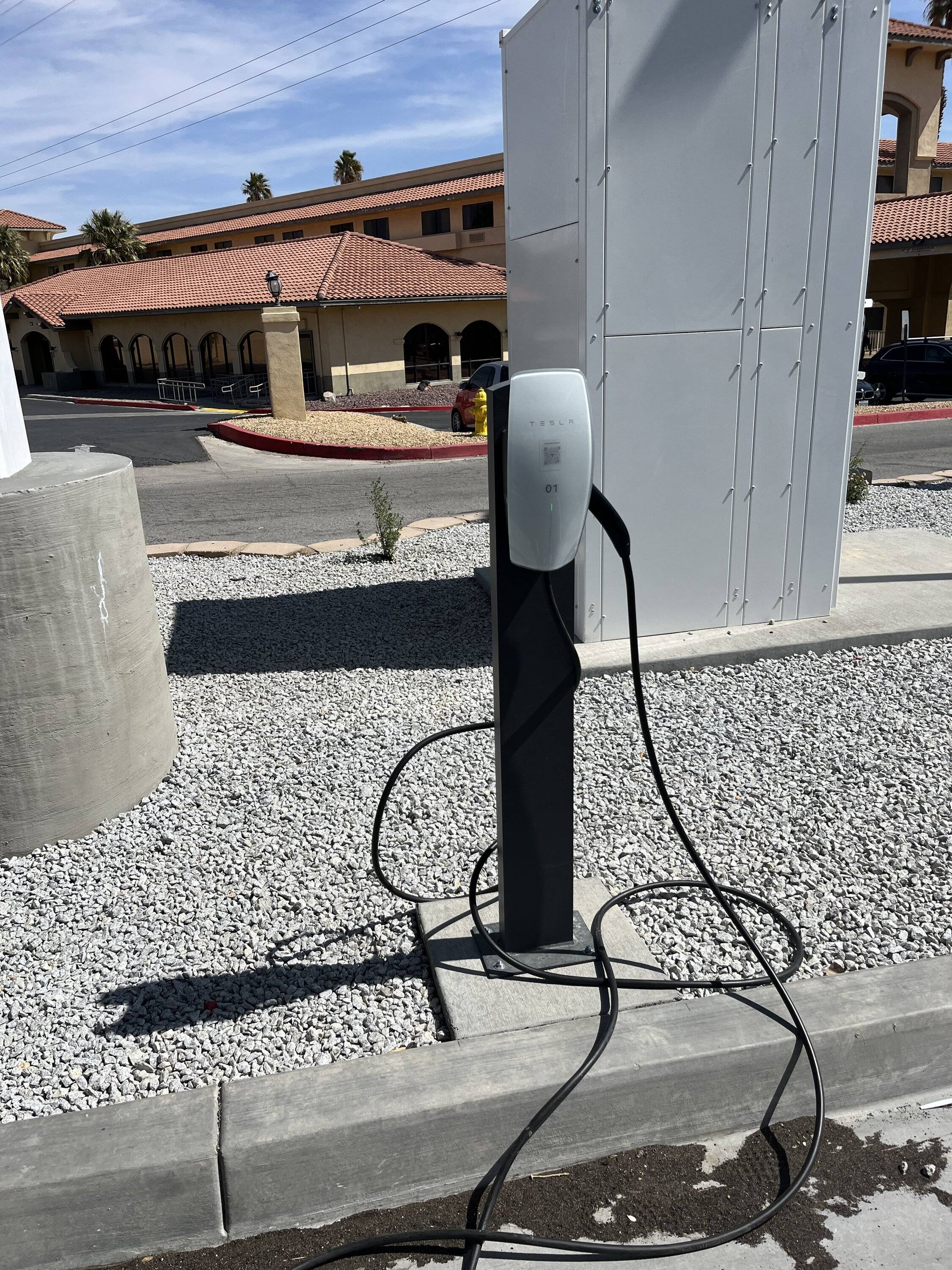 Tesla Cybertruck How fast do these long wires charge?  Barstow Ca IMG_2738