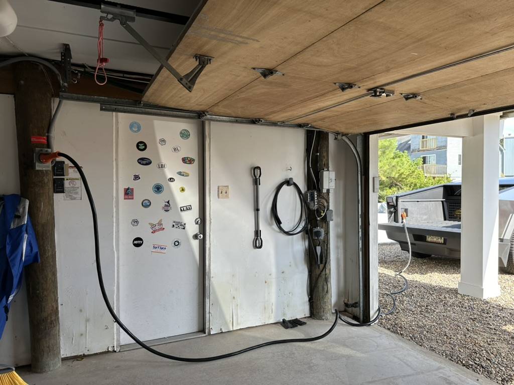 Tesla Cybertruck Seven things most people don't realize about Cybertruck 9251144E-43FD-4E19-86AD-670F65185D8E_1_105_c