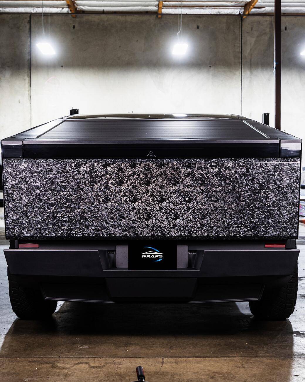 Tesla Cybertruck Cybertruck Wrapped in Carlas Black Forged Carbon PPF. IMG_2527(1)