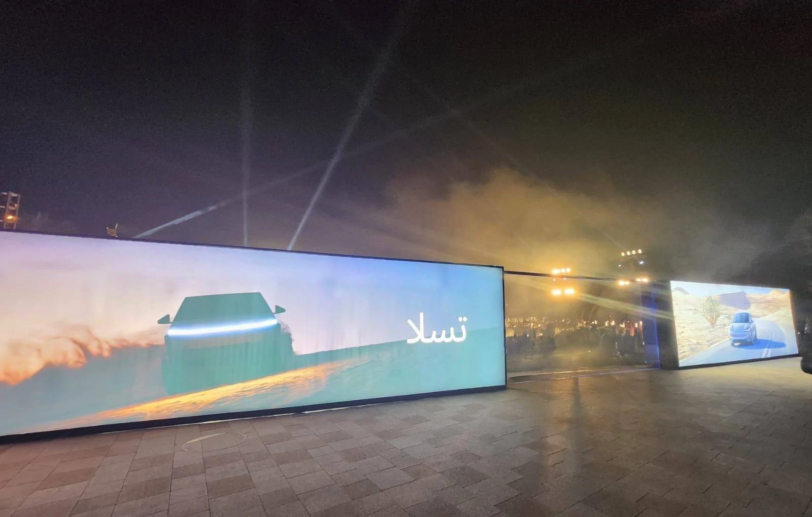 Tesla Cybertruck Tesla Saudi Arabia Launch Event Photos & Videos GoQLpSAWQAAG7dL